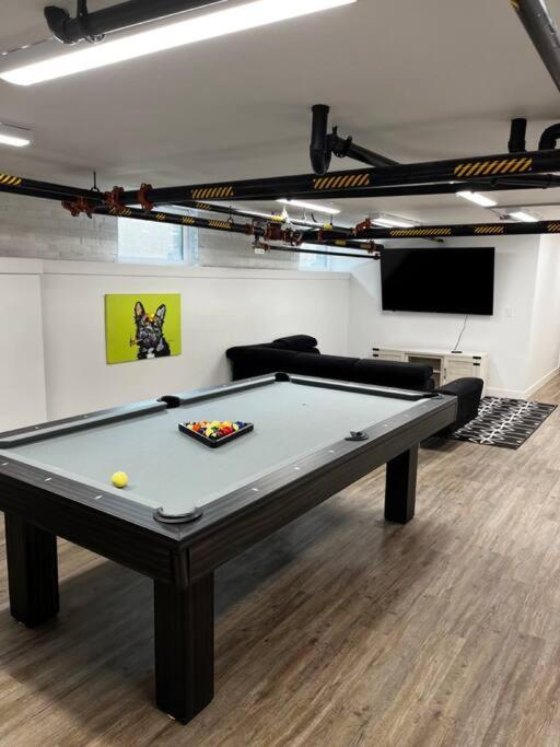 Modern Apartment With Pool Table! Pet-Friendly! Колумбус Екстер'єр фото